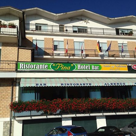 Hotel Pina Ristorante Isola del Gran Sasso dʼItalia Extérieur photo