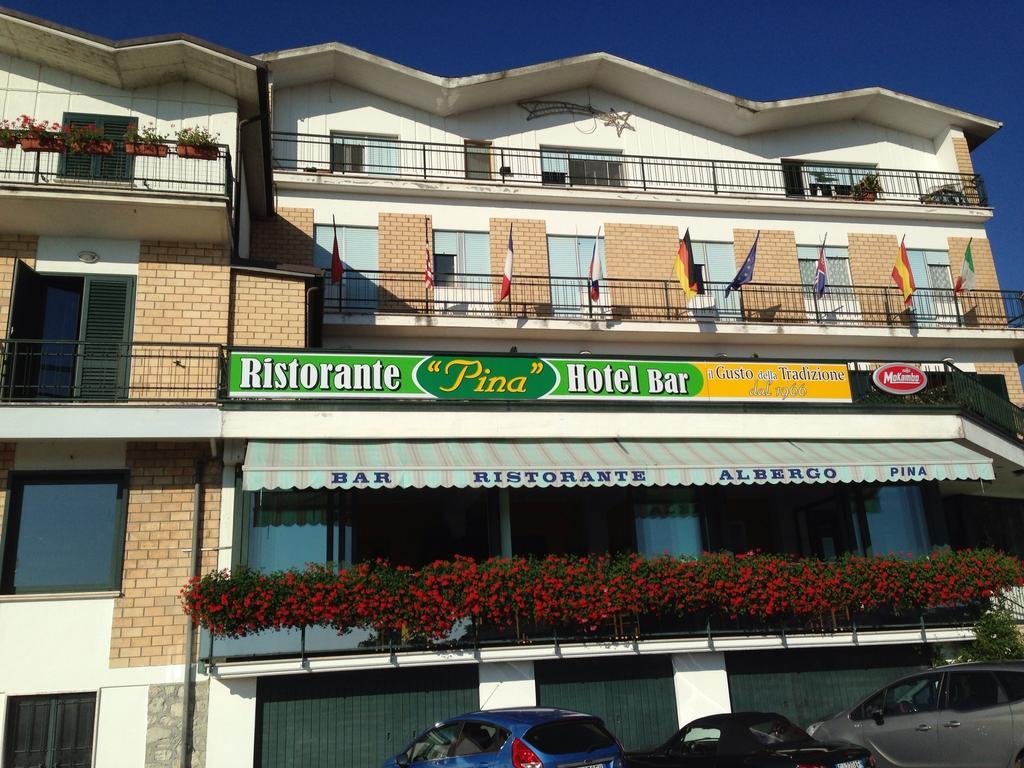 Hotel Pina Ristorante Isola del Gran Sasso dʼItalia Extérieur photo