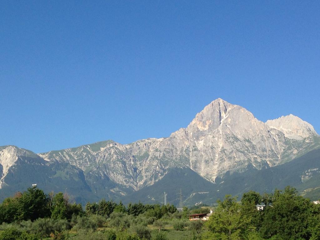 Hotel Pina Ristorante Isola del Gran Sasso dʼItalia Extérieur photo