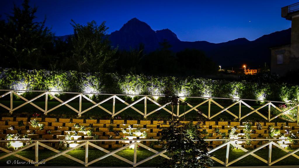 Hotel Pina Ristorante Isola del Gran Sasso dʼItalia Extérieur photo